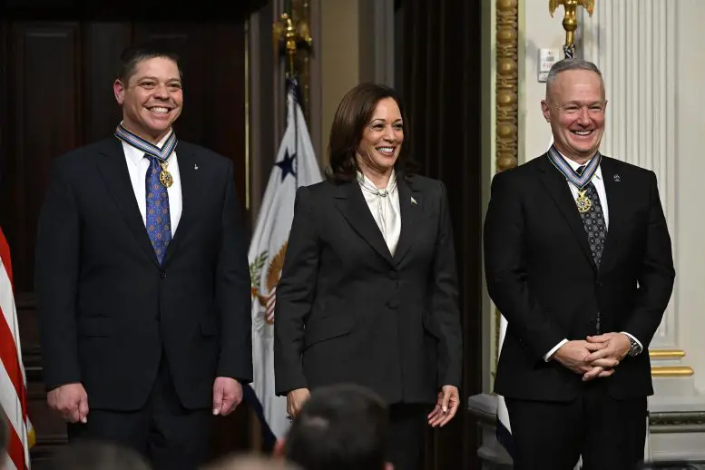 NASA Astronauts Robert Behnken and Douglas Hurley Awarded Congressional Space Medal of Honor